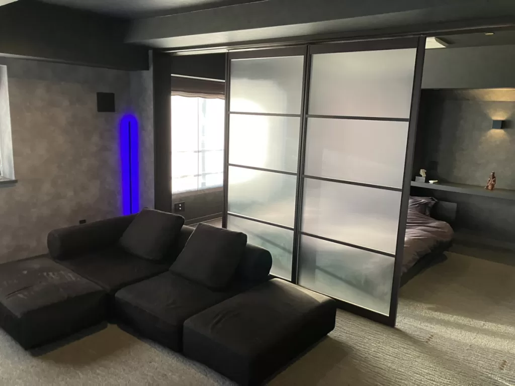 黒基調 サウナ施設