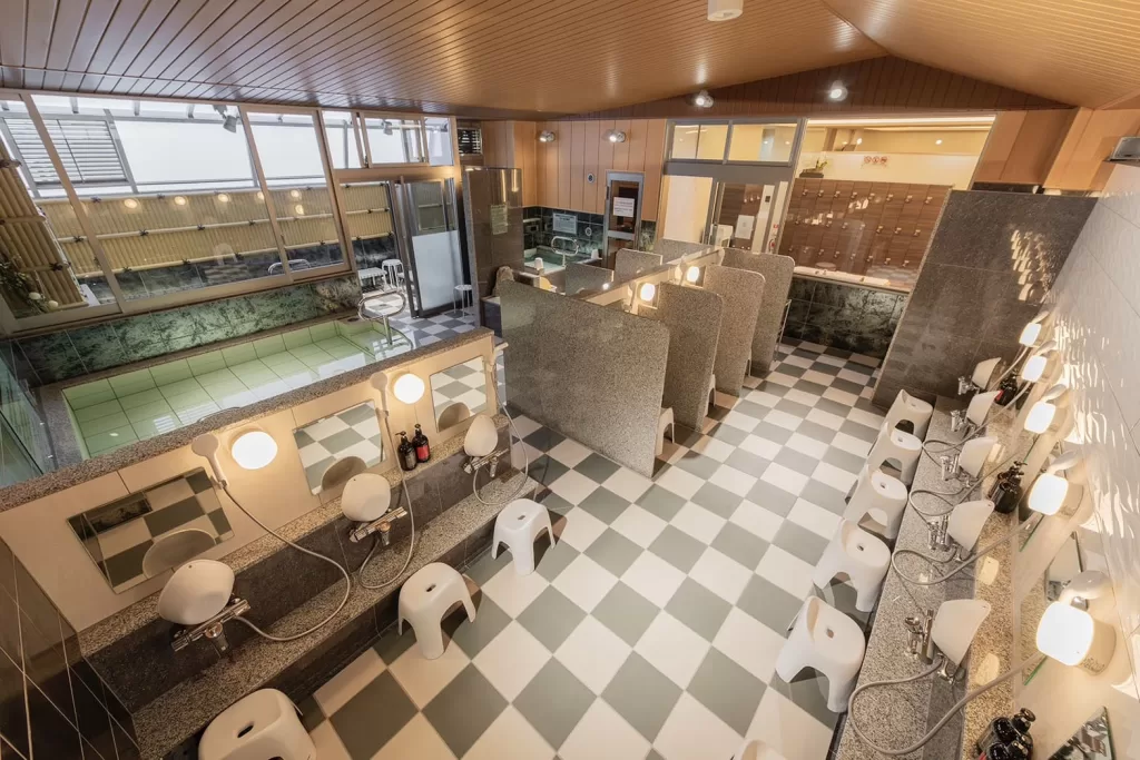 たからゆ　中野　タトゥー